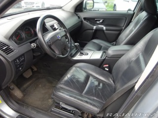 Volvo XC90 D5 136kW AWD KŮŽE AUTOMAT 1800