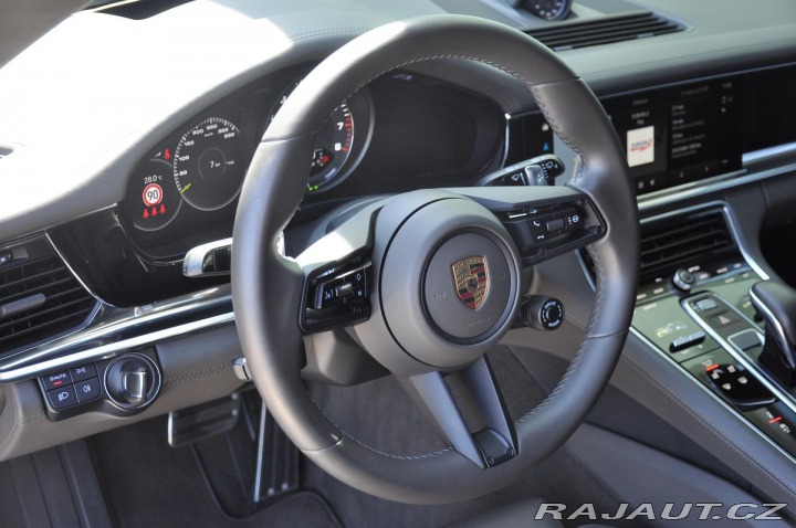 Porsche Panamera E-HYBRID 4S BOSE PANO K36 2022