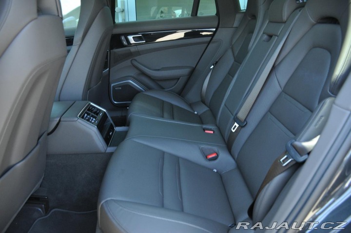 Porsche Panamera E-HYBRID 4S BOSE PANO K36 2022
