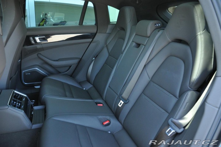 Porsche Panamera E-HYBRID 4S BOSE PANO K36 2022