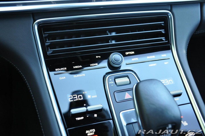 Porsche Panamera E-HYBRID 4S BOSE PANO K36 2022