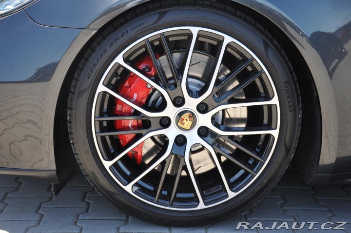 Porsche Panamera E-HYBRID 4S BOSE PANO K36 2022