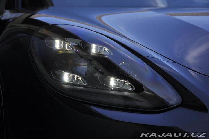 Porsche Panamera E-HYBRID 4S BOSE PANO K36 2022