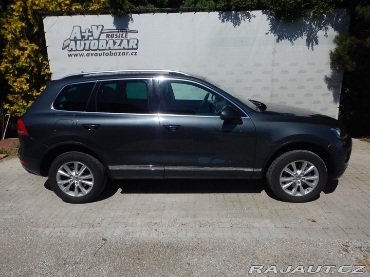 Volkswagen Touareg 3.0 TDI V6, DSG, 4MOTION 2013