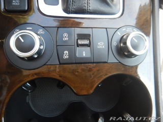 Volkswagen Touareg 3.0 TDI V6, DSG, 4MOTION 2013