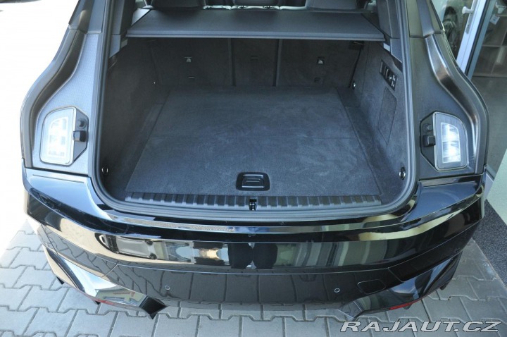 BMW iX xDrive40 HUD H/K REZERVAC 2021
