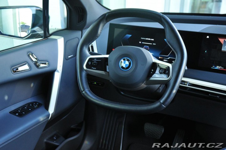 BMW iX xDrive40 HUD H/K TAŽNÉ 2021