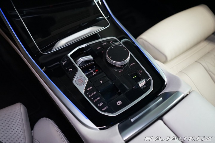 BMW X7 40d*xDRIVE*PANO*SERVIS*TA 2023