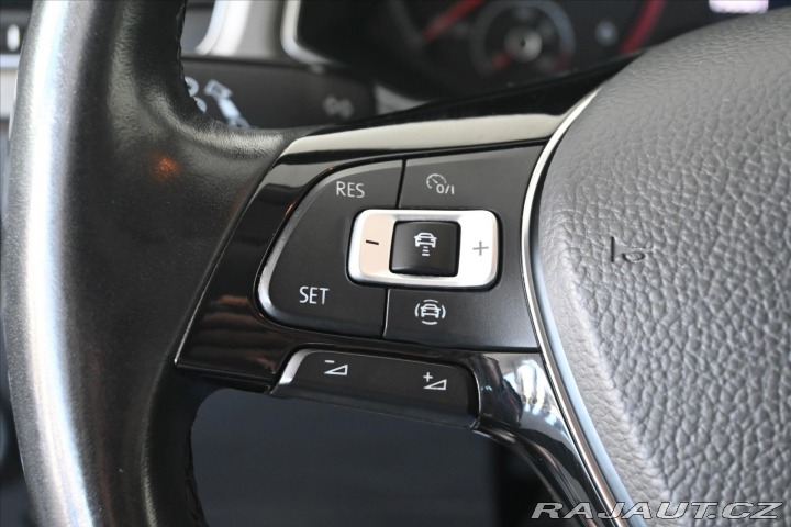 Volkswagen T-Roc 1,6 TDI 85kW COMFORTLINE 2021