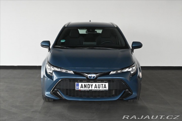Toyota Corolla 1,8 e-CVT Hybrid 72kW Zár 2022