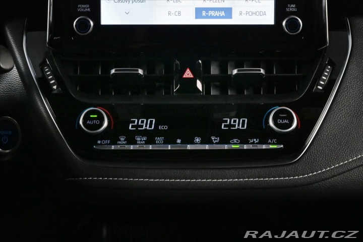 Toyota Corolla 1,8 e-CVT Hybrid 72kW Zár 2022