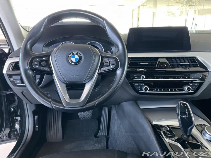 BMW 5 520d Aut*Distronic*Panora 2017