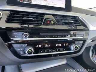 BMW 5 520d Aut*Distronic*Panora 2017