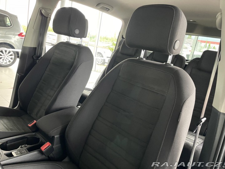 Volkswagen Touran 2,0TDI DSG*HighLine*Masáž 2016