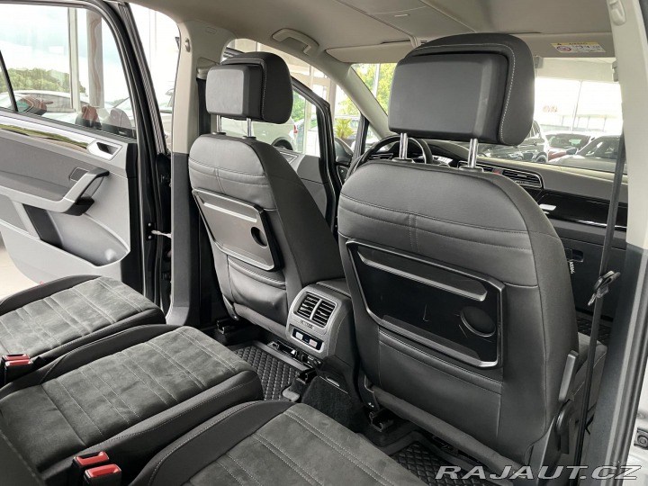 Volkswagen Touran 2,0TDI DSG*HighLine*Masáž 2016