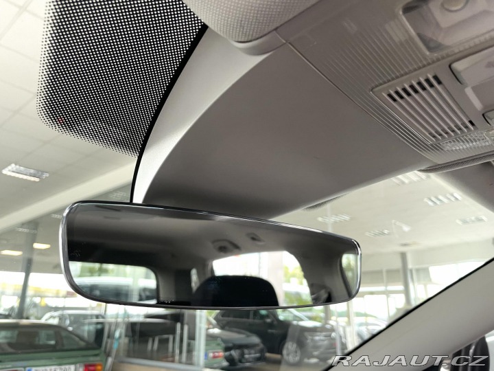 Volkswagen Touran 2,0TDI DSG*HighLine*Masáž 2016