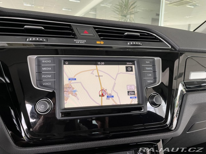 Volkswagen Touran 2,0TDI DSG*HighLine*Masáž 2016