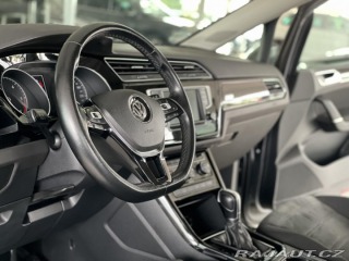 Volkswagen Touran  1800