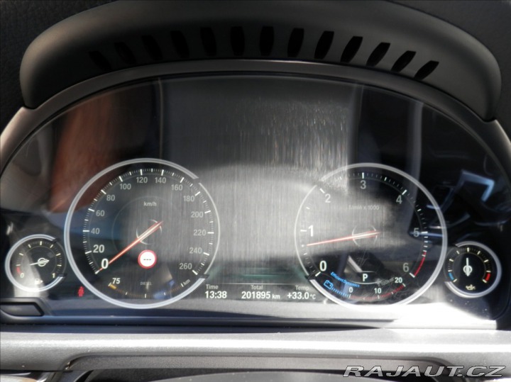 BMW 5 3,0 D 190kW xDrive M-pack 2015