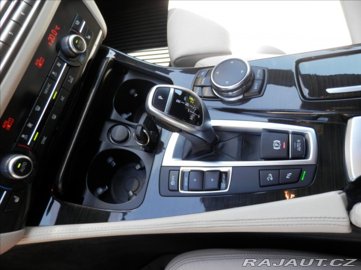BMW 5 3,0 D 190kW xDrive M-pack 2015