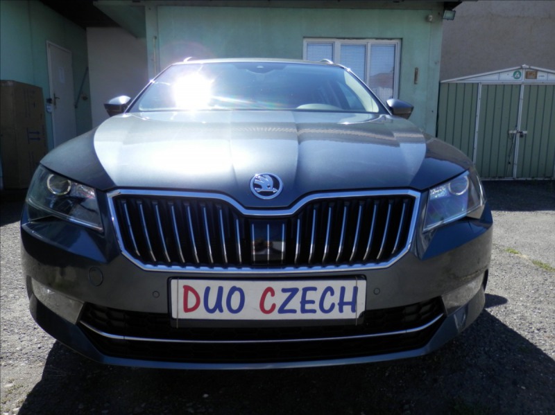 Škoda Superb 2,0 TDi 110kW DSG kombi