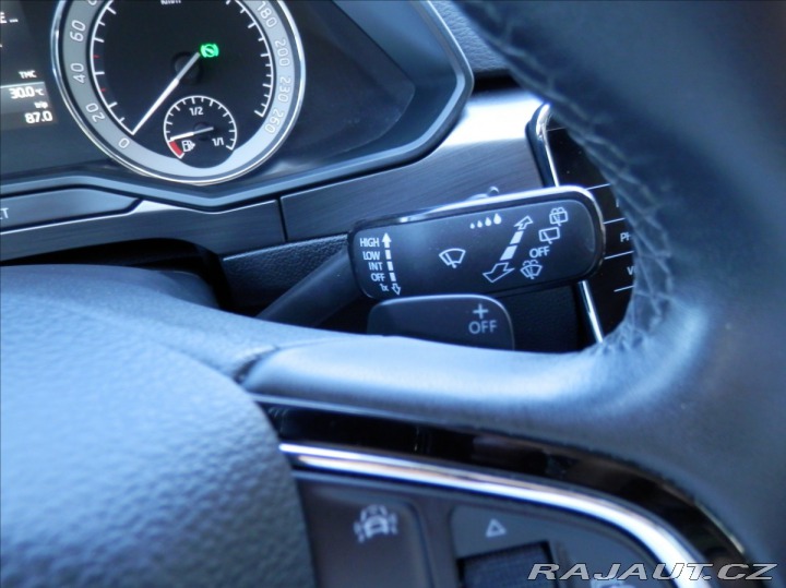 Škoda Superb 2,0 TDi 110kW DSG kombi 2019