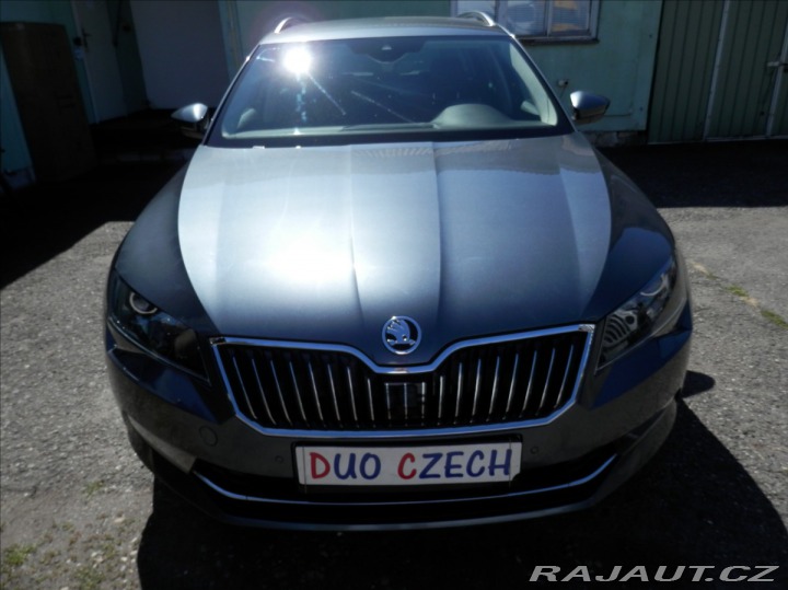 Škoda Superb 2,0 TDi 110kW DSG kombi 2019