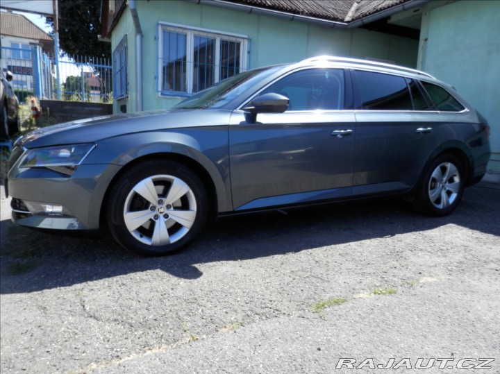 Škoda Superb 2,0 TDi 110kW DSG kombi 2019