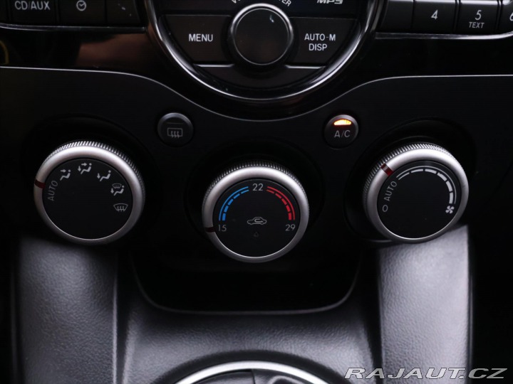 Mazda 2 1,4 i Aut.klima Výhř.seda 2012