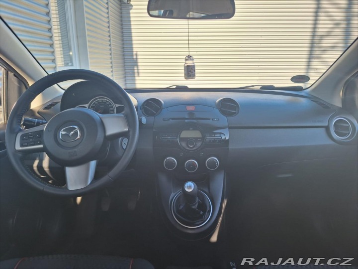 Mazda 2 1,4 i Klimatizace Výhř.se 2011
