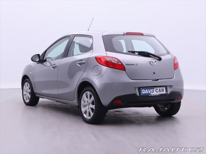 Mazda 2 1,4 i Aut.klima Výhř.seda 2012