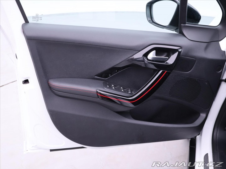 Peugeot 2008 1,2 PT 81kW GT-Line Navi 2016