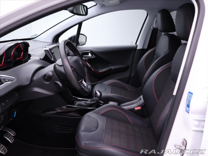 Peugeot 2008 1,2 PT 81kW GT-Line Navi 2016