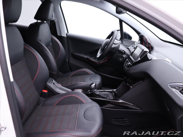 Peugeot 2008 1,2 PT 81kW GT-Line Navi 2016