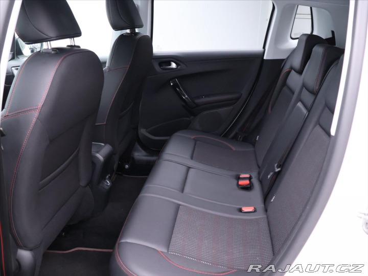 Peugeot 2008 1,2 PT 81kW GT-Line Navi 2016