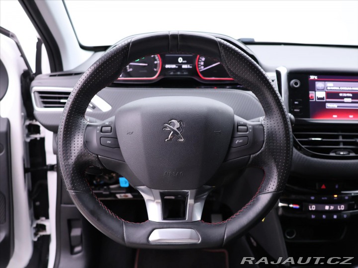 Peugeot 2008 1,2 PT 81kW GT-Line Navi 2016
