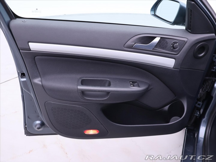 Škoda Octavia 1,6 i 75kW Aut.klima 860 2005