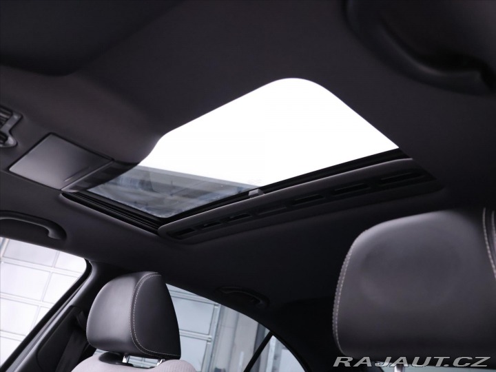 Škoda Octavia 2,0 TSI 147kW RS Xenon Ků 2011