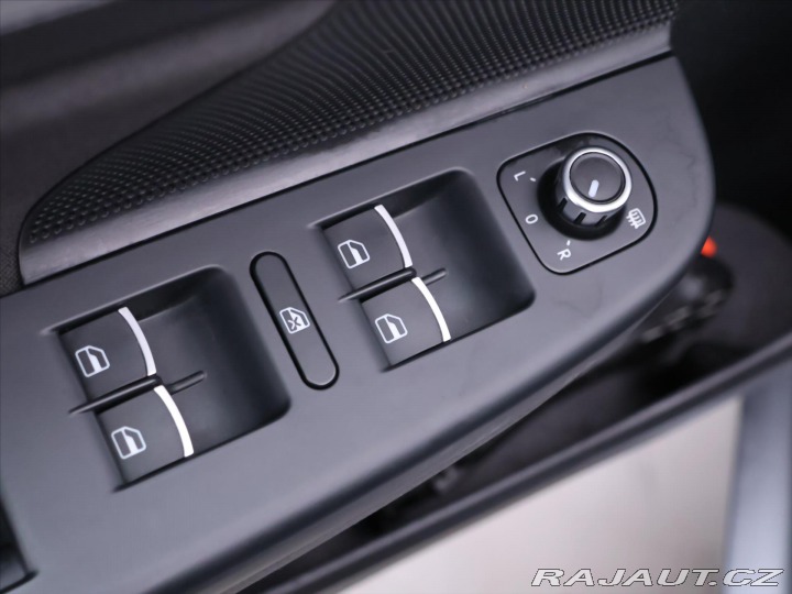 Volkswagen Golf 1,2 TSI 77kW Highline Nav 2011
