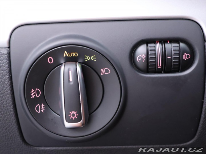 Volkswagen Golf 1,2 TSI 77kW Highline Nav 2011