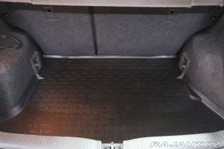 Toyota Auris 1.6VVT-i,CZ,Manuál 2011
