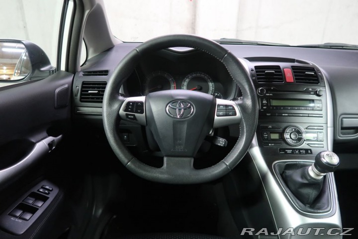 Toyota Auris 1.6VVT-i,CZ,Manuál 2011