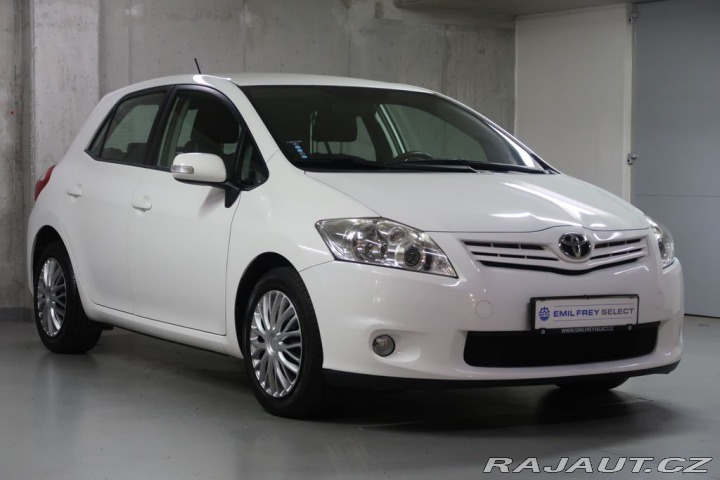 Toyota Auris 1.6VVT-i,CZ,Manuál 2011