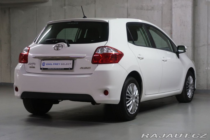 Toyota Auris 1.6VVT-i,CZ,Manuál 2011