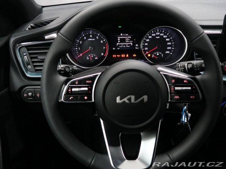 Kia Ceed SW TOP - K odběru IHNED 1800