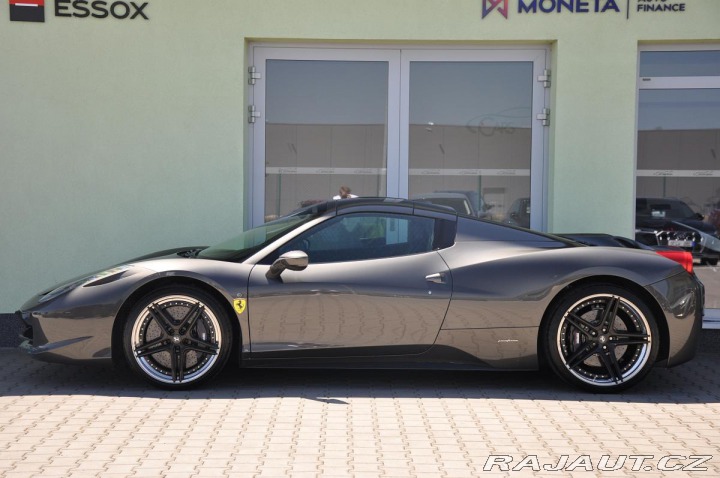 Ferrari 458 SPIDER CARBON LIFT 2012
