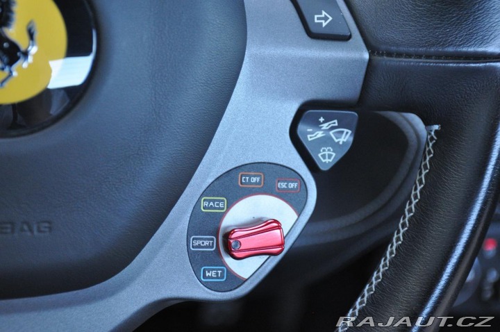 Ferrari 458 SPIDER CARBON LIFT 2012