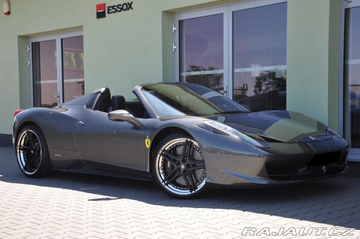 Ferrari 458 SPIDER CARBON LIFT 2012