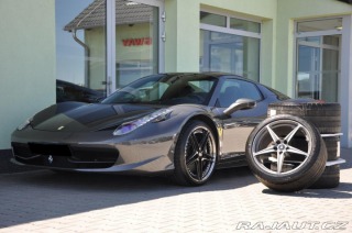 Ferrari 458 SPIDER CARBON LIFT 2012