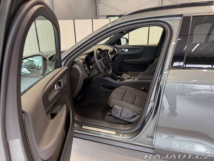 Volvo EX40 PLUS RWD Extended Range 2025